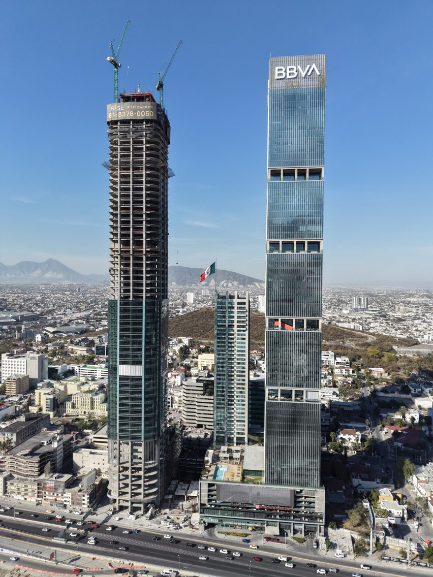 Torre Rise under construction in Monterrey