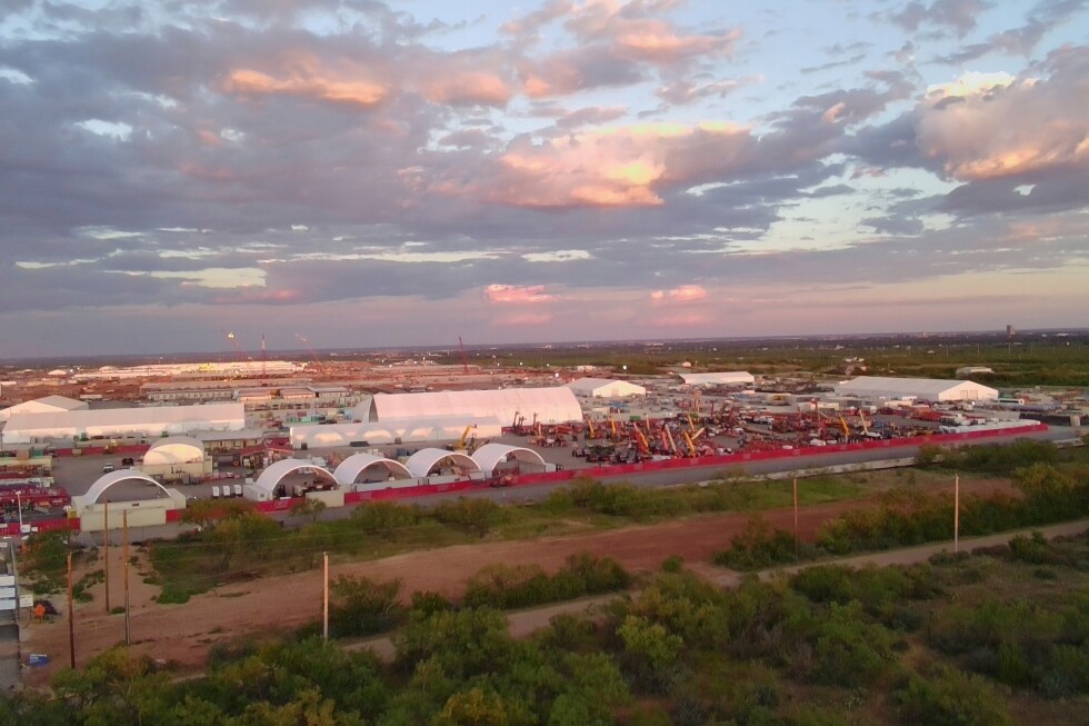 Microsoft takes over a Texas AI data center expansion after OpenAI backs away