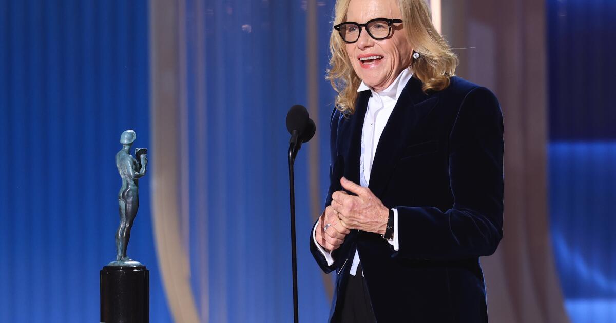 Amy Madigan wins SAG's Actor Award for 'Weapons' role as Aunt Gladys