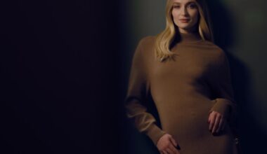 'Tomb Raider: Sophie Turner injured, series pauses filming