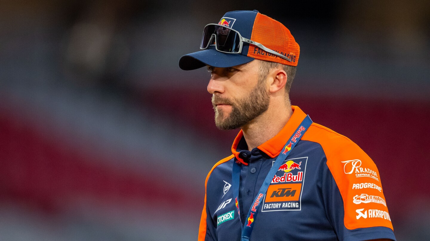 SX 2026 Rd 05 Glendale 450 Eli Tomac closeup.jpg