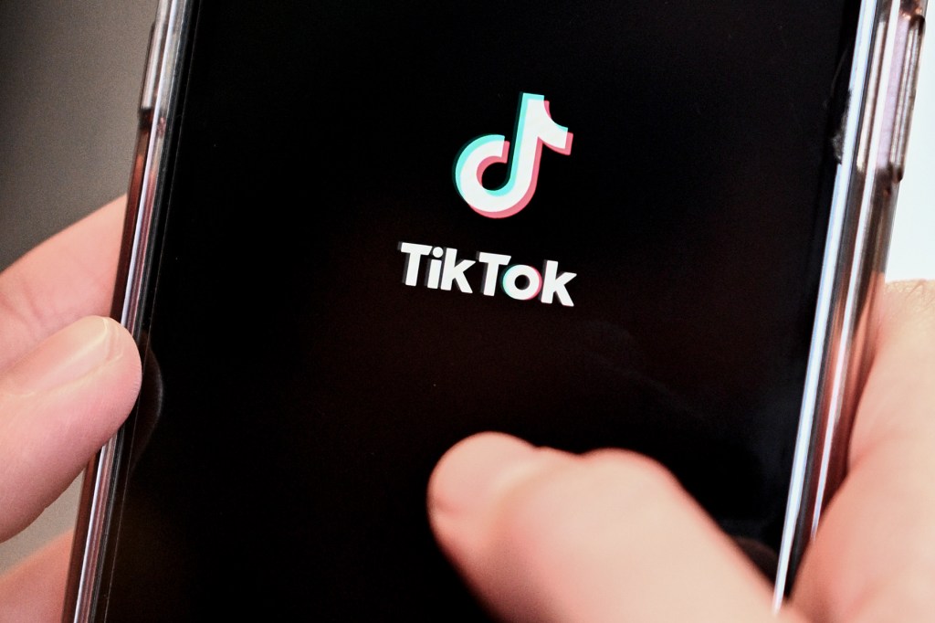 Apple Music and TikTok Team Up for Full Song Playback Feature