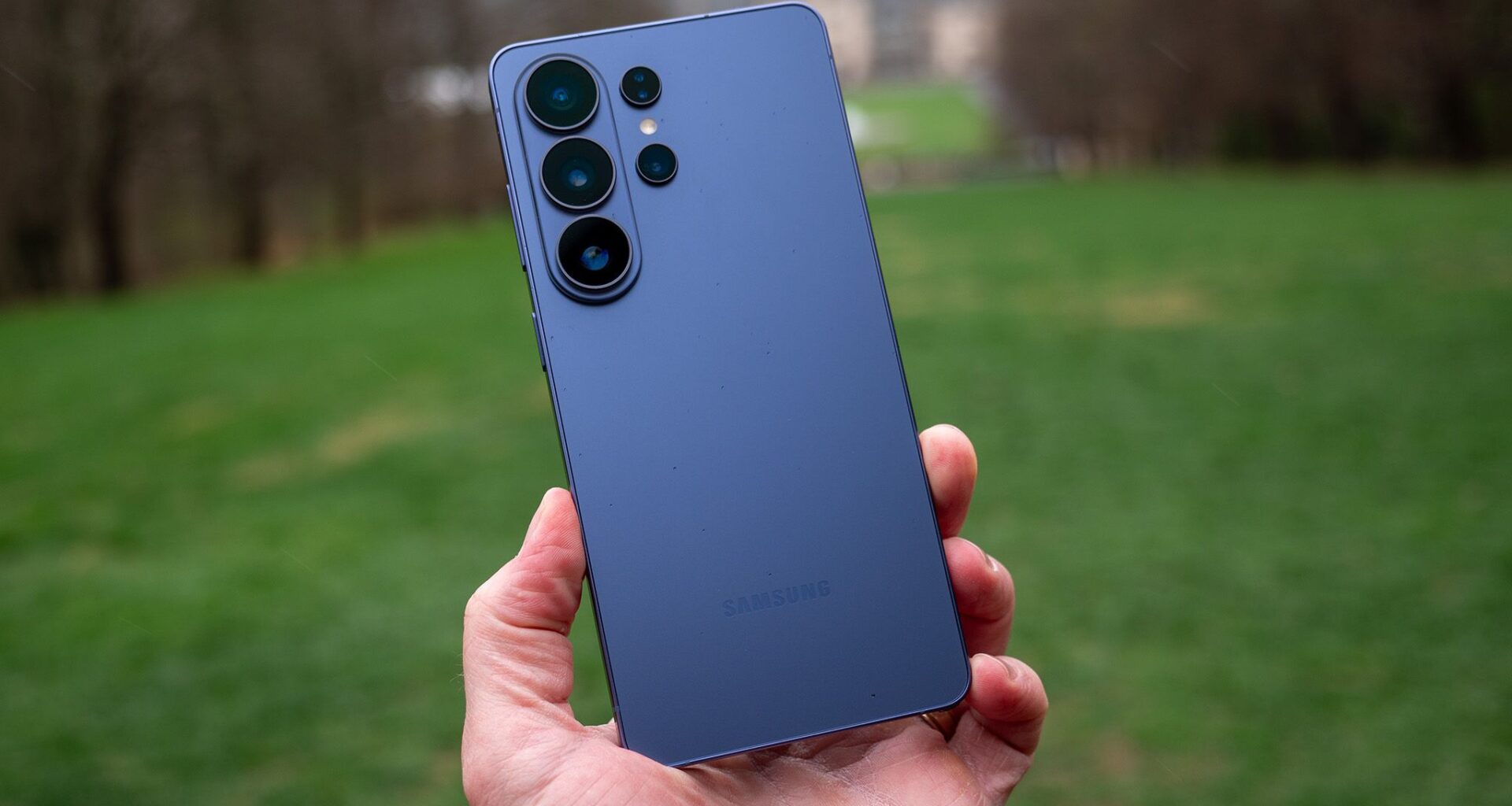 Last call! Grab a free Samsung Galaxy S26 Ultra from T-Mobile before the deal ends on April 1st