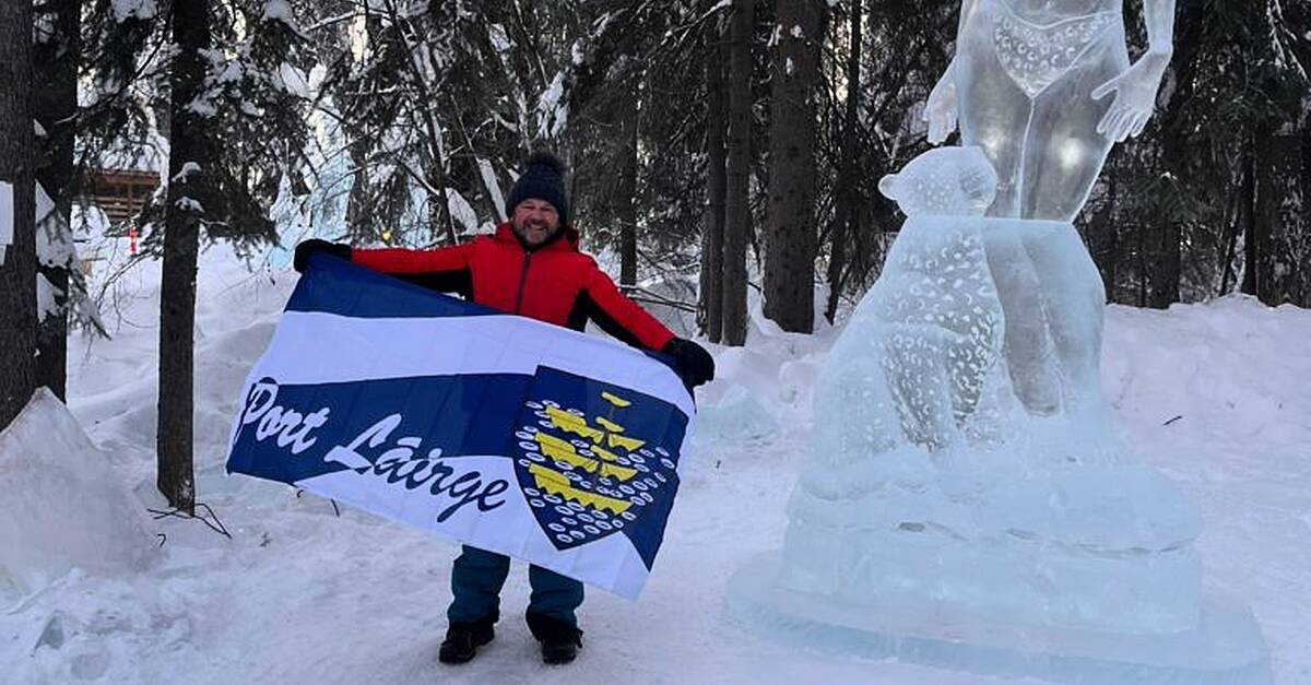 Waterford craftsman makes history at World Ice Art championships in Alaska