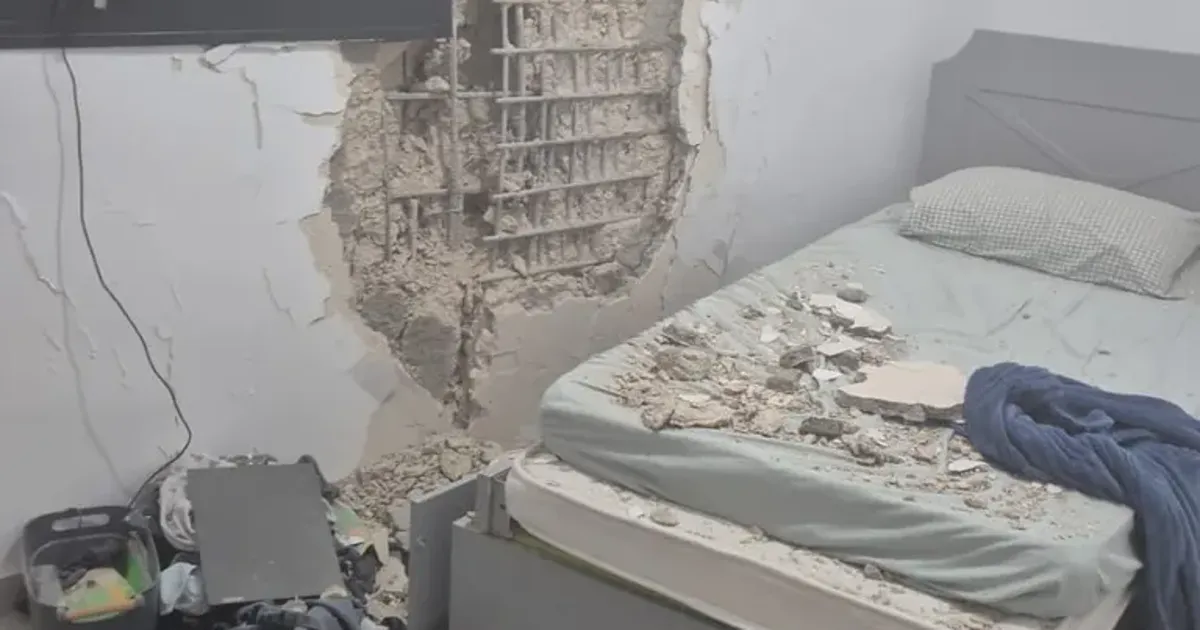 IDF investigates how Iranian cluster bomb penetrated safe room in central Israel - Haaretz