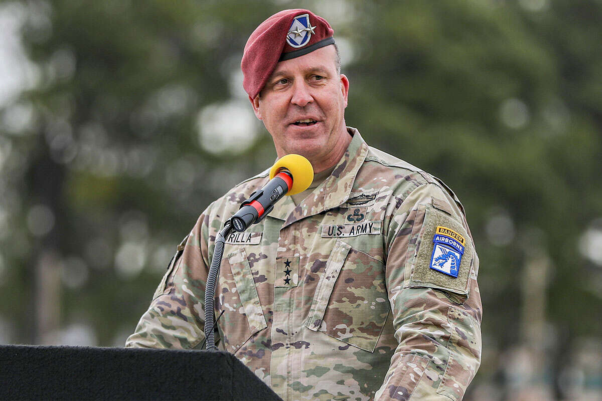 הגנרל מייקל קורילה , אי.פי