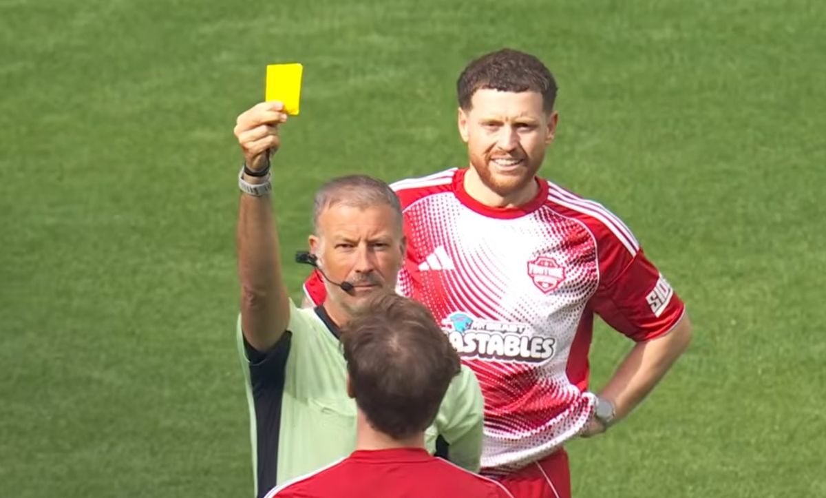 Fosh being booked by Clattenburg