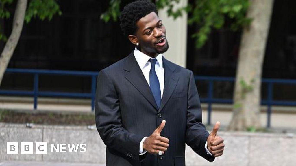 Lil Nas X assault case to be dismissed if he completes mental health programme - BBC