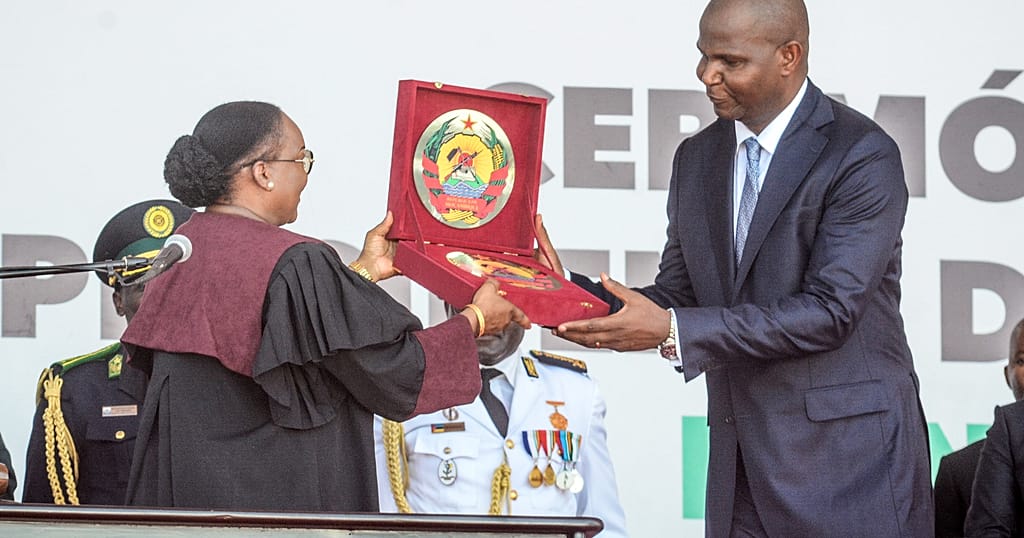 Mozambique clears IMF debt early