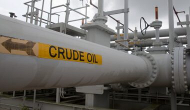 WTI, Brent, Saudi pipeline attack, Middle East war