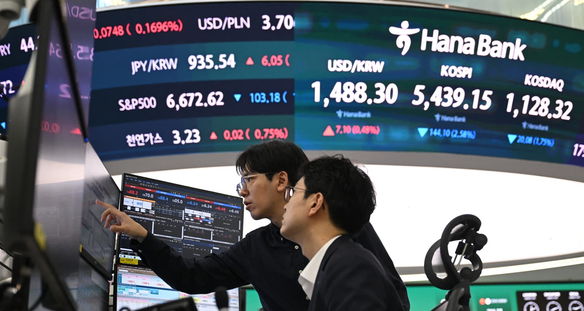 Asia markets open mixed as U.S.-Iran tensions escalate after ship seizure