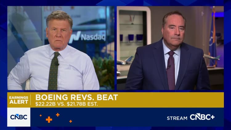 Boeing narrows loss as aircraft deliveries rise, expects new 737 Max certifications this year