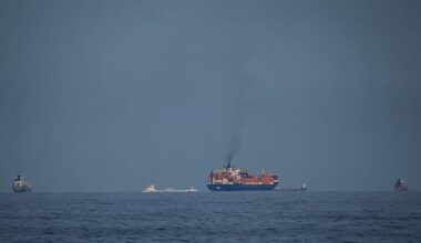 Russia and China veto UN resolution aimed at reopening Hormuz strait as US deadline for deal looms