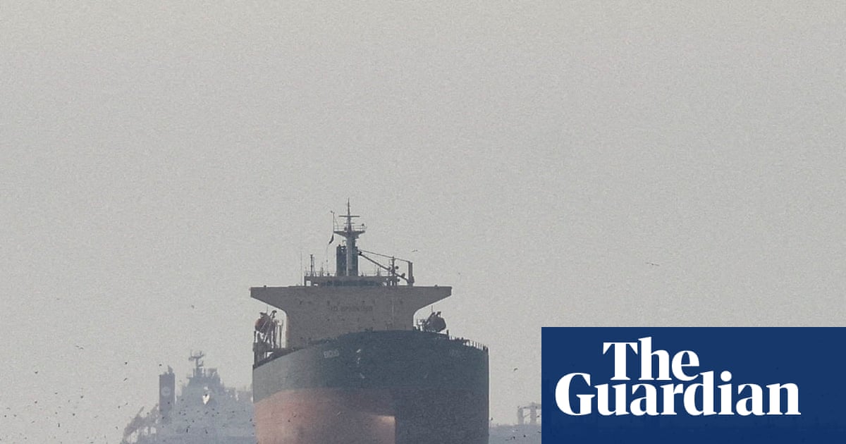 Ceasefire changes little for shipping in strait of Hormuz, experts say | Strait of Hormuz