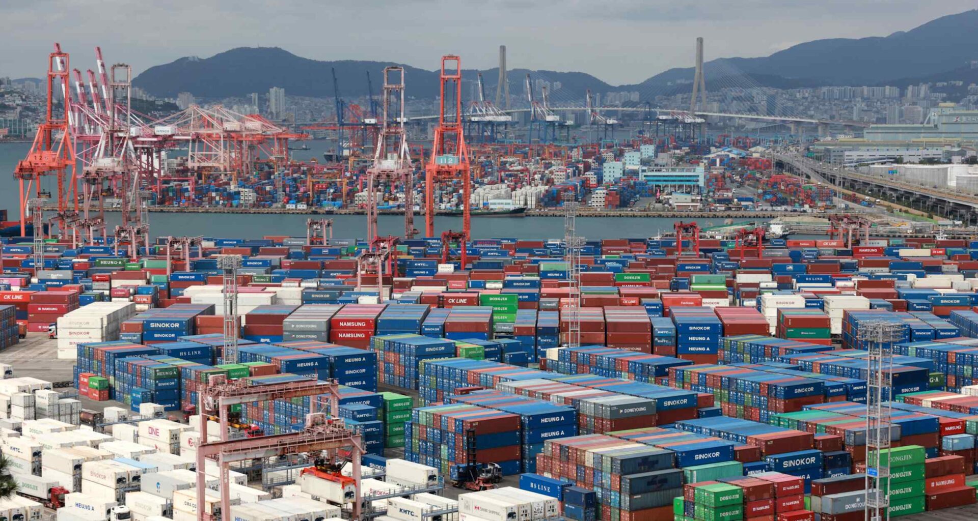 South Korean exports hit all-time high by value on chip front-loading