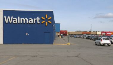 Walmart to close 2 Montreal locations, but vows to keep investing in Quebec market