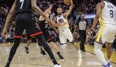 Steph Curry thrills in return but Warriors fall to Rockets