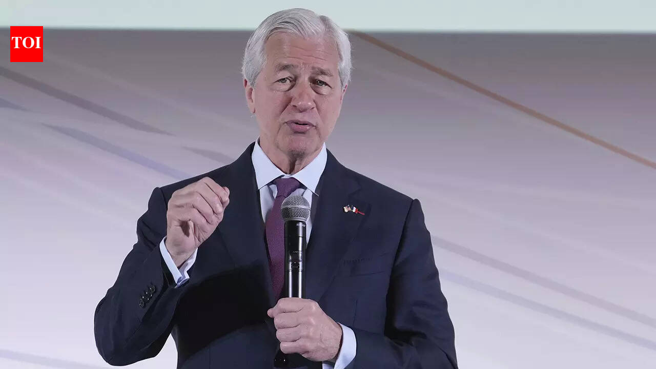 JPMorgan CEO Jamie Dimon: 10 things CEO of America's largest Bank JP Morgan told shareholders on AI, including I do not think it is exaggeration to say that AI will cure some Cancers and... |