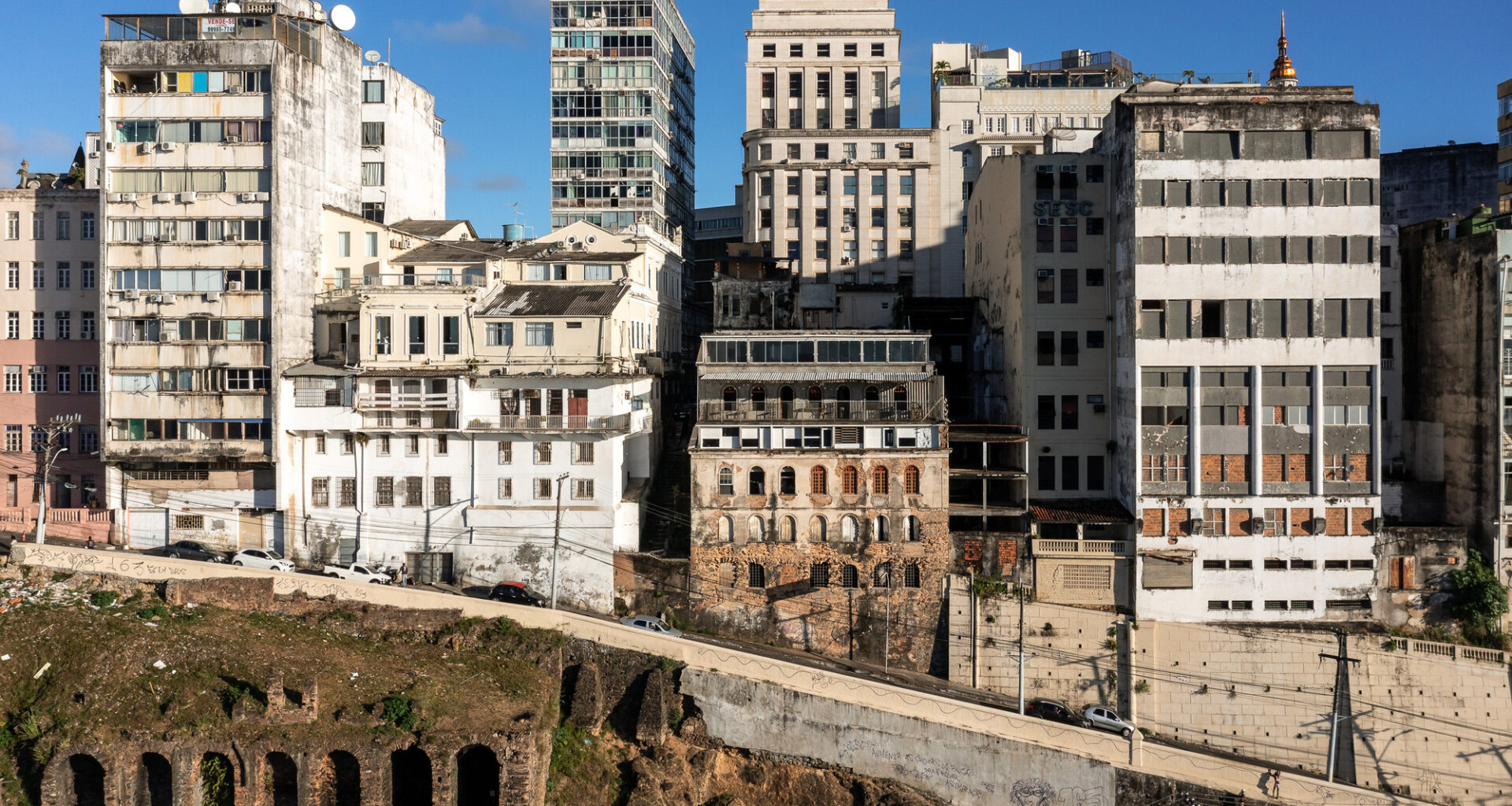 Arquivo: Deconstruction and Material Reuse for a Circular Architecture