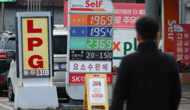 Prices are displayed at a gas station in Seoul, Friday. Yonhap