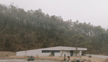 Sayuwon Park Visiting Center Gate / liveraniandrea