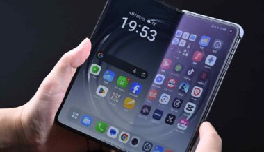 China's Oppo takes on iPhone in Japan with $2,000 foldable phone
