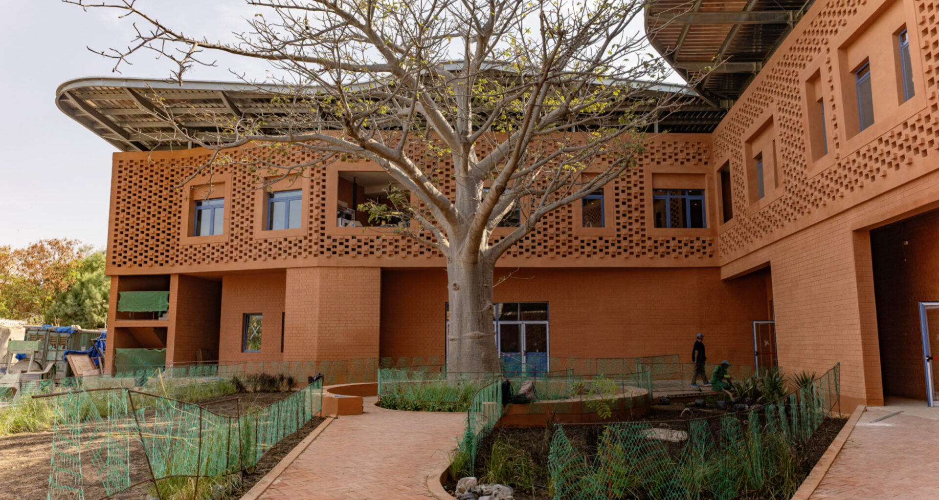 Kéré Architecture’s Goethe-Institut in Senegal Opens as a Landmark for Cultural Exchange in West Africa