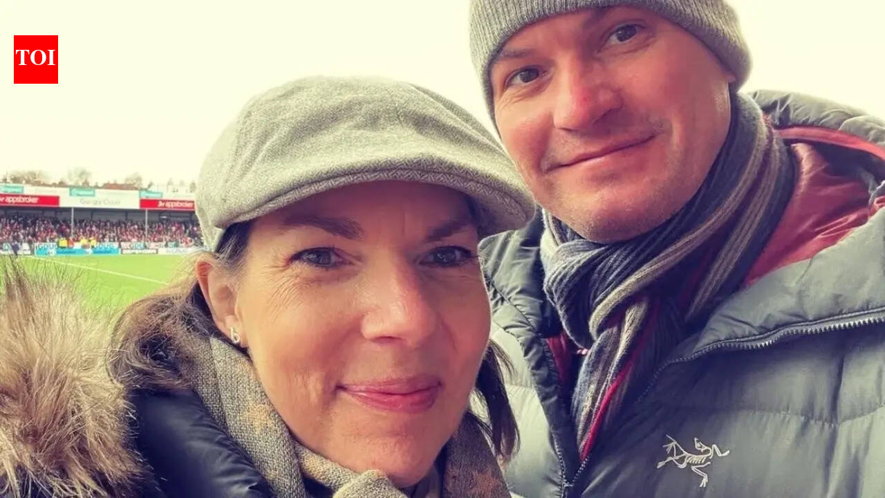 Ovarian Cancer: 46-year-old woman had 'just one symptom' before dying of a ‘rare’ disease: Here’s how her husband is paying tribute |