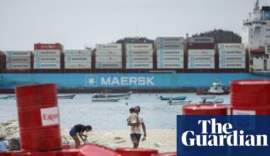 Middle East crisis could cost world $1tn while oil firms make ‘obscene’ profit, analysis finds | Fossil fuels