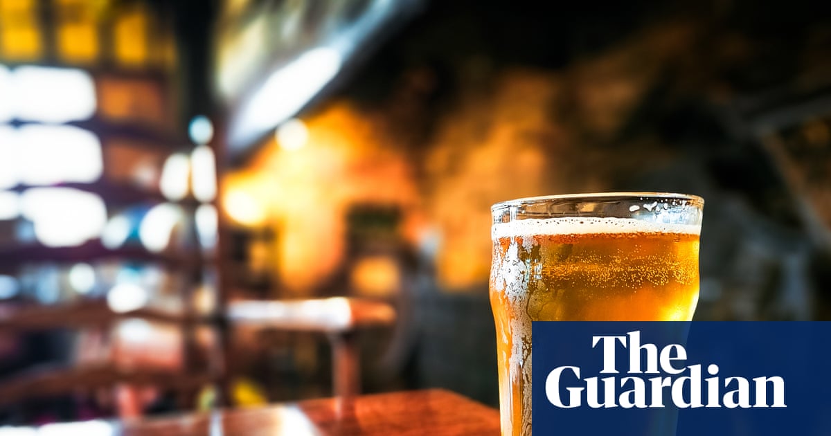 UK firms in ‘critical financial stress’ jump by a third as costs rise, report finds | Hospitality industry
