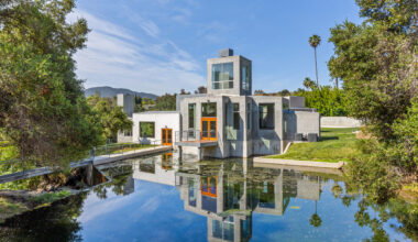 Inside a rare 1980s Frank Gehry home with unique geometries | News