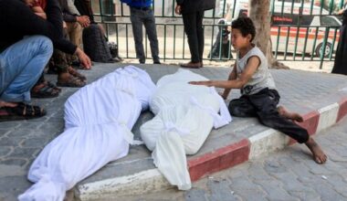 Israel kills 4 Palestinians, including child, in new violation of Gaza truce