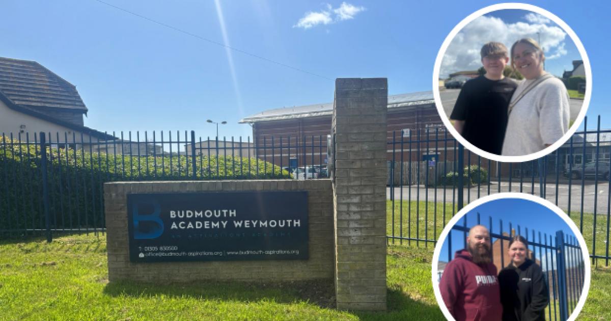 Students attend meningitis antibiotic clinic in Weymouth