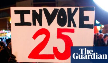 Republicans silent as Democrats call on US cabinet to oust Trump over Iran | Donald Trump