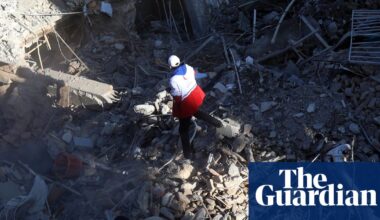 Retired military officers call Trump’s threats against Iran ‘likely war crimes’ | Donald Trump