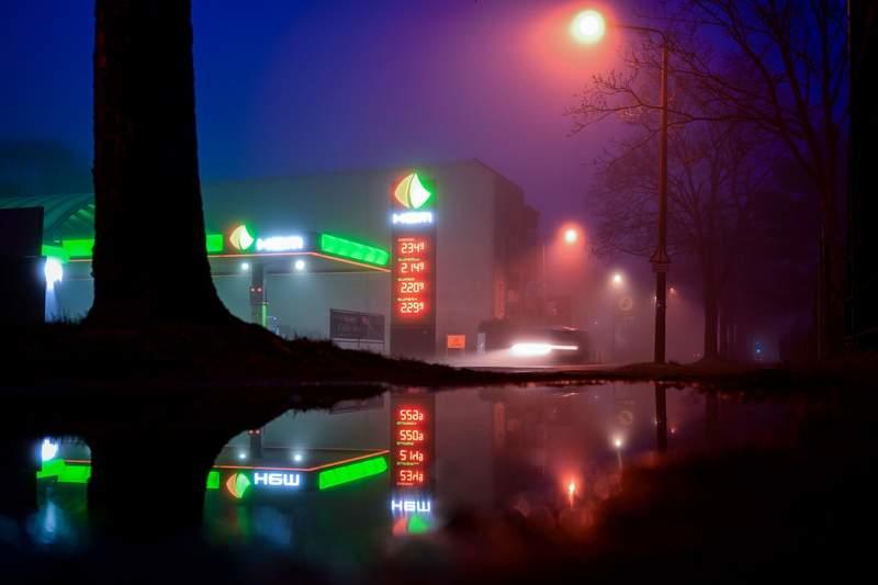 The prices for diesel and petrol can be seen at a filling station. Germany is introducing a new price regulation for petrol stations on Wednesday after fuel prices rose sharply following the start of the Iran war.Under the new rule, petrol stations will be allowed to raise prices only once a day, at midday. Sebastian Christoph Gollnow/dpa