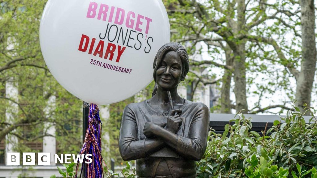 Bridget Jones joins Leicester Square movie trail - BBC