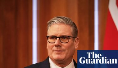 Keir Starmer heads to Gulf after US and Iran agree two-week ceasefire | Keir Starmer