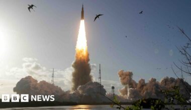 High above Earth, Artemis II crew prepare to thrust on to the Moon - BBC