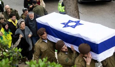 Risk to IDF soldiers in Lebanon 'extremely unreasonable,' parents tell Netanyahu - Haaretz