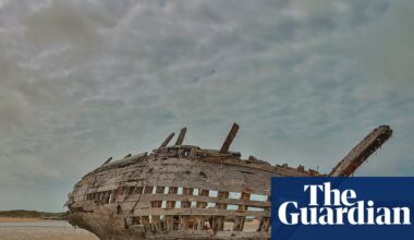 Into the Wreck by Susannah Dickey review – an immersive exploration of grief | Books