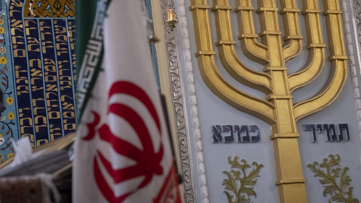 Israeli airstrikes 'completely destroy' Tehran's Rafi-Nia Synagogue