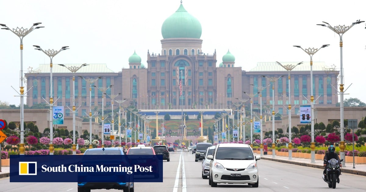 Malaysia urged to take more aggressive action to tackle energy crisis