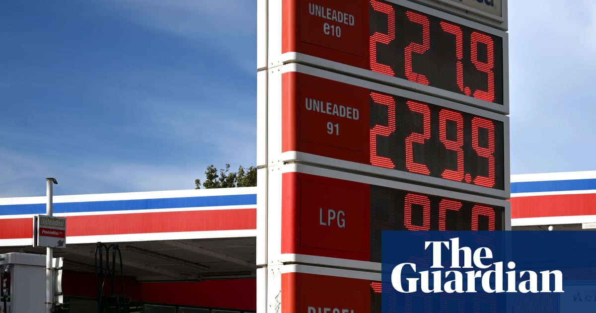 Petrol and diesel prices fall across Australia as Labor’s fuel excise cut takes effect | Petrol prices