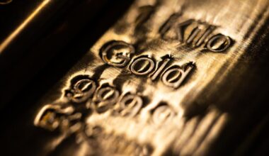 Gold Pares Gains as Traders Assess Progress on Iran War Truce