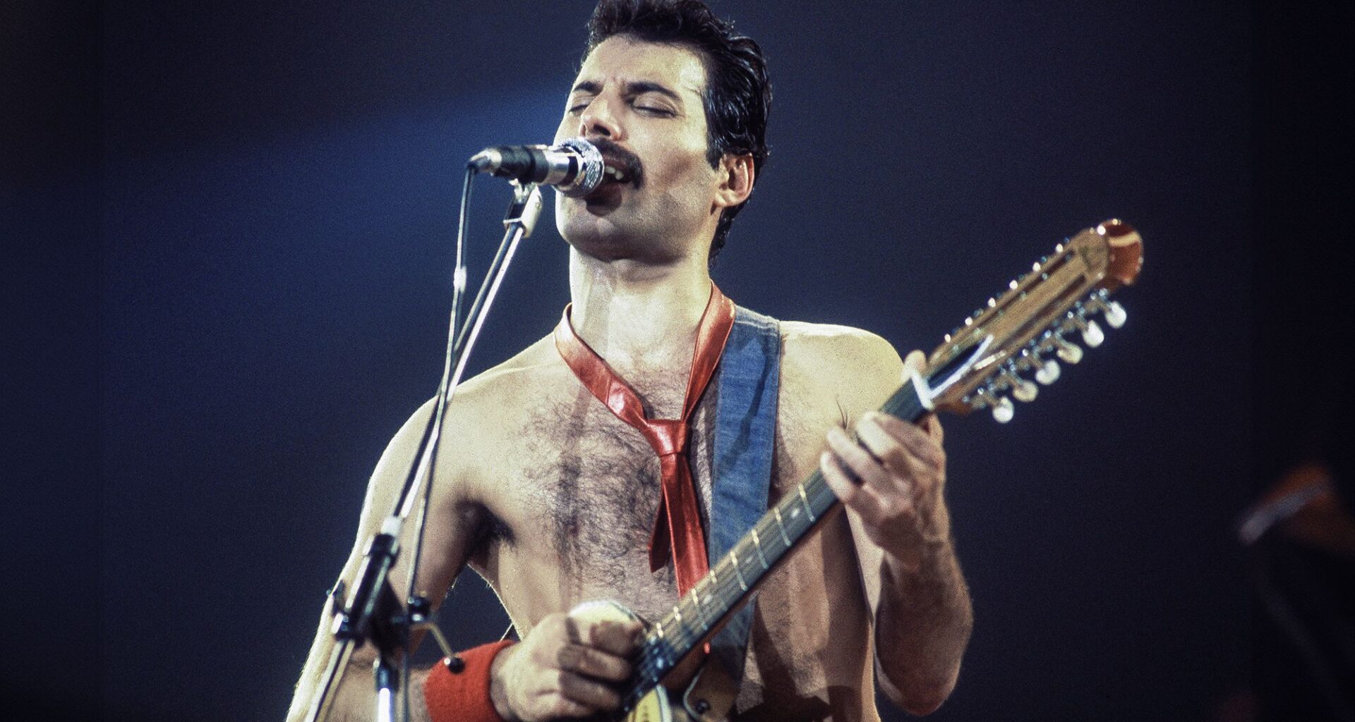“I’m not going to be here long. Just give me stuff to sing.” Brian May on Freddie Mercury’s last days