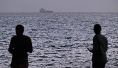 World anxious to open Strait of Hormuz while Trump and Iran trade threats