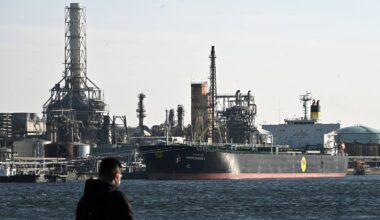 Japan taps smaller ships to get U.S. oil faster on supply concerns