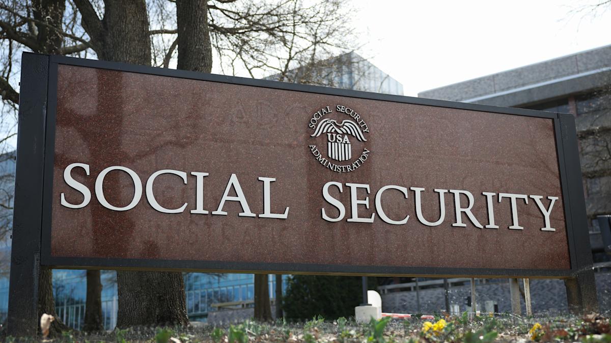 Social Security capped at $50,000? ‘Crisis in the near horizon’ forces painful solution with new proposal. Do this now