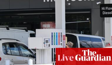 Australia news live: government ad campaign urges drivers to minimise fuel use as supply crisis persists | Australian politics